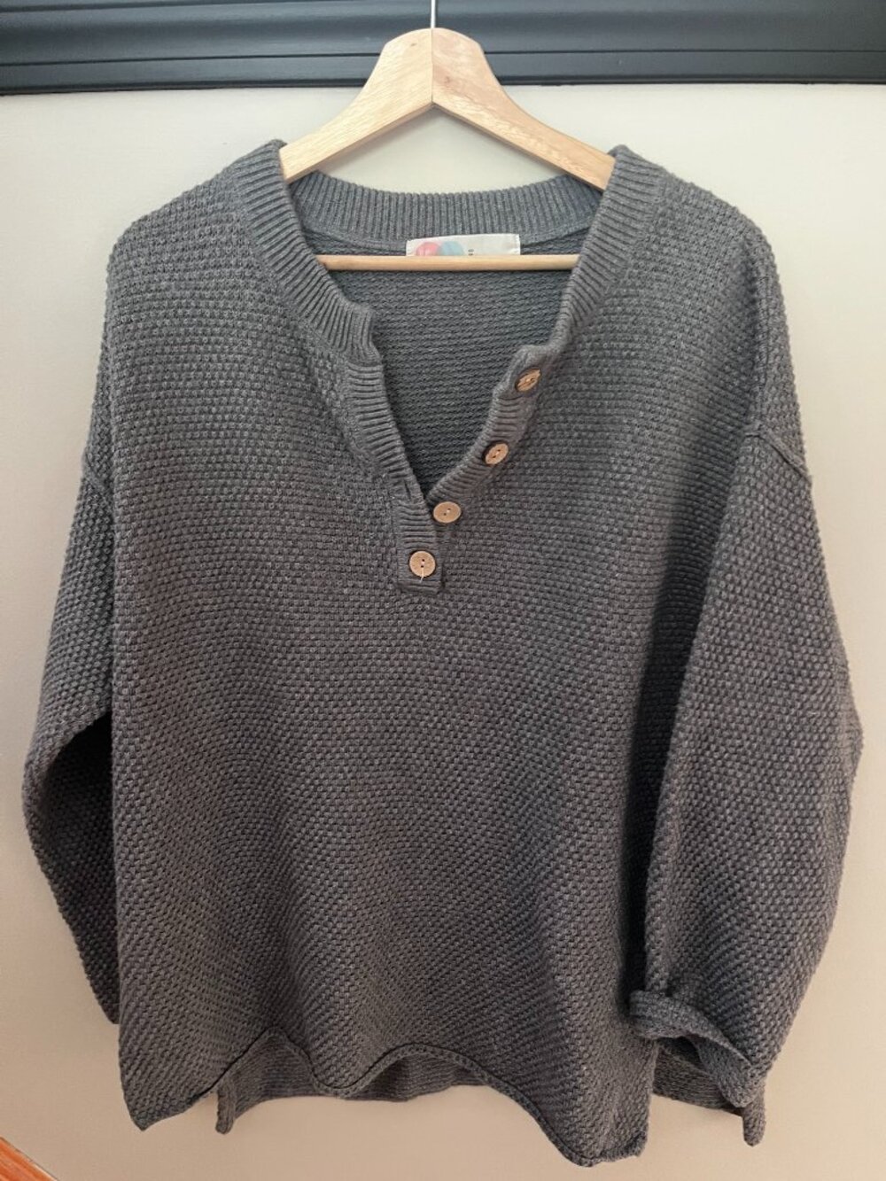 FP Beach (Free People) Cotton Henley Shirt Sweatshirt Size XS, runs large - Picture 2 of 7